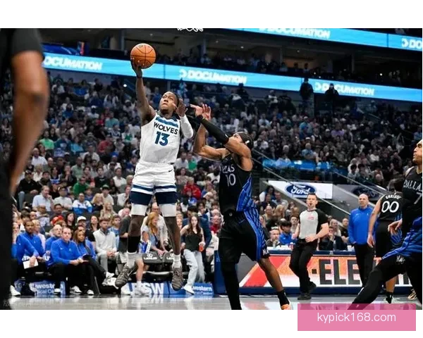 爱德华兹复出贡献17分森林狼大胜独行侠 多森姆三双表现亮眼弗拉格表现出色